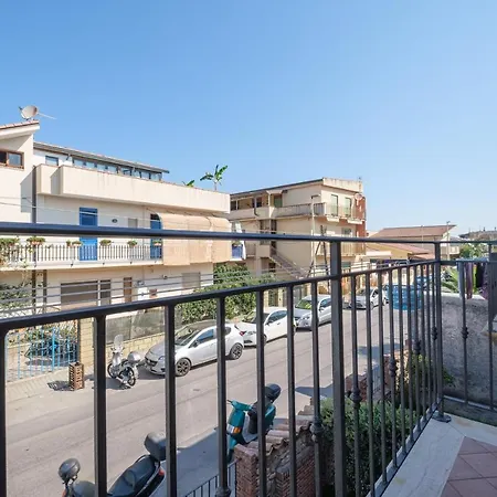 Casa Vacanza Josephine Barcellona-Pozzo di Gotto